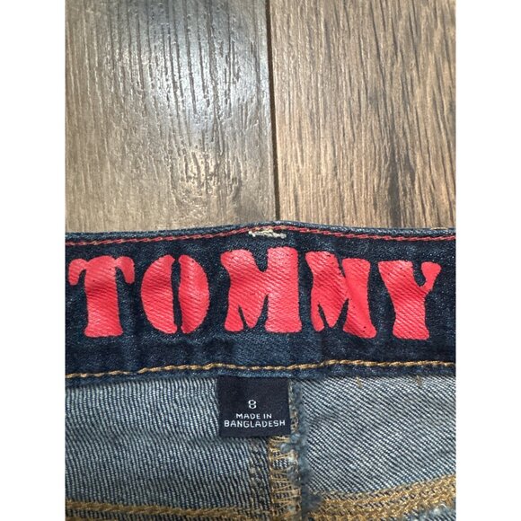 Tommy Hilfiger Girls 8 Capri Jeans Medium Wash Denim With Embroidered Back Pocke - Picture 4 of 8